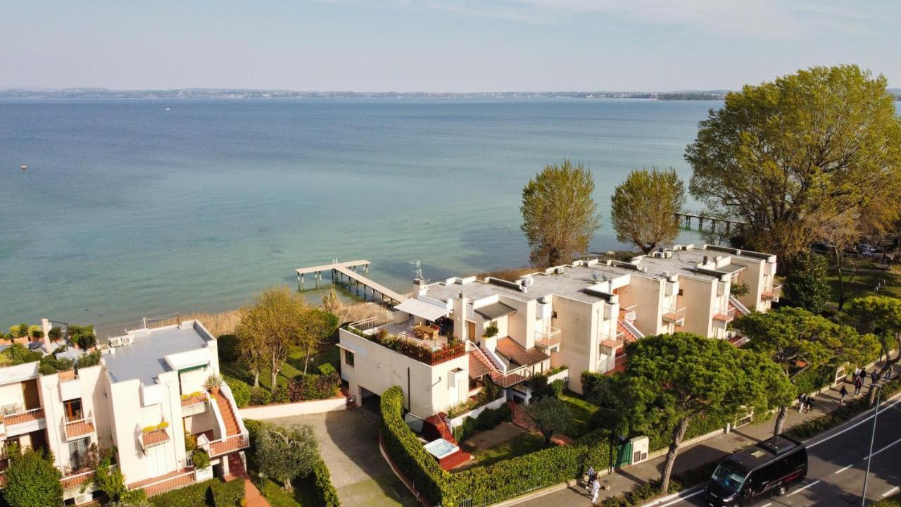 Lake Front Luxury Apartment (Adults Only) Sirmione Esterno foto